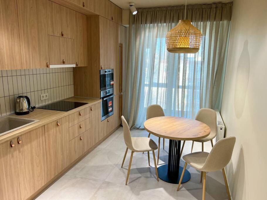 2 Bedroom On Ismail Corner Stefan Cel Mare, New Apartment, Chisinau Center! Esterno foto
